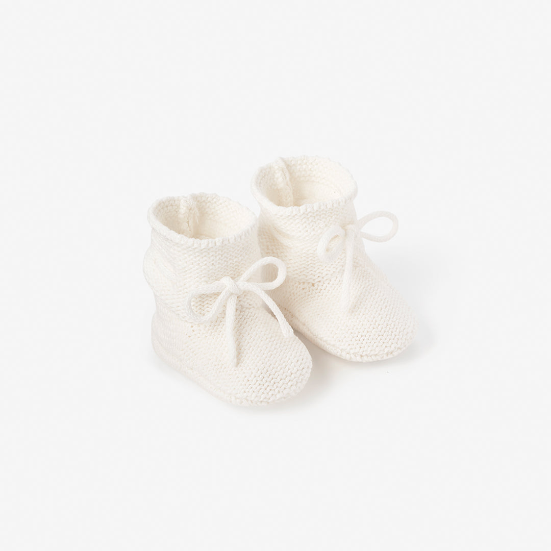 White Garter Knit Baby Booties – Elegant Baby