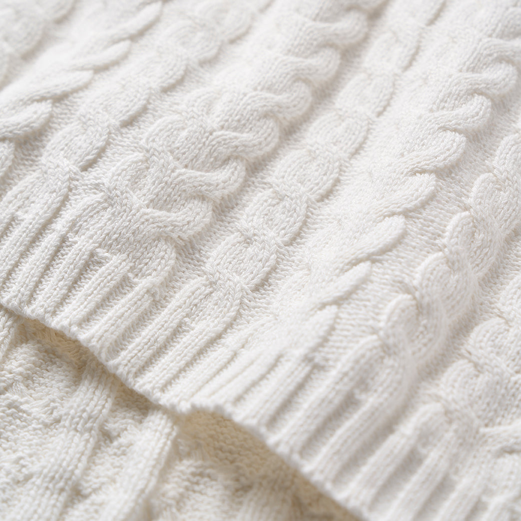 White sweater online blanket