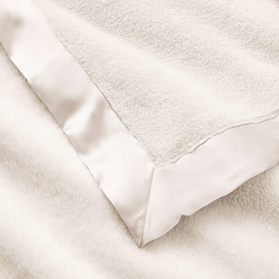 White Satin Trim Flannel Fleece Baby Stroller Blanket